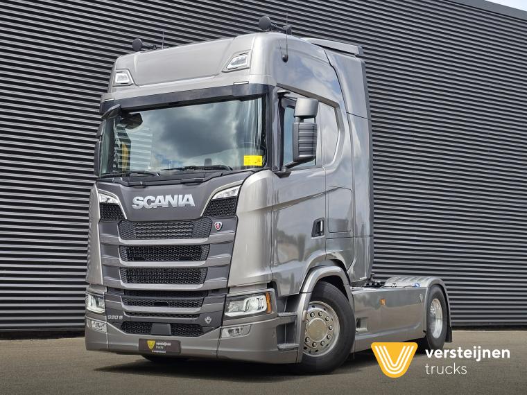 Scania S590 V8 4x2 / HYDRAULIC / RETARDER / PARKING COOLER