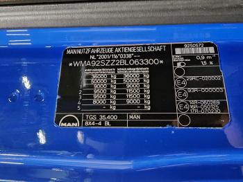 TGS 35.400 / 8x4-4 / CONTAINER SYSTEM / PALFINGER Z CRANE