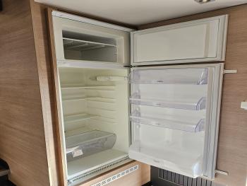 CAMPER TRAILER / MOBIL HOME