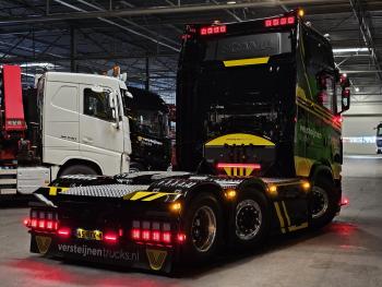 S660 V8 6x2/4 / FULL AIR / RETARDER / SHOW / 24.000 km !