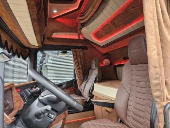 S660 V8 6x2/4 / FULL AIR / RETARDER / SHOW / 23.000 km !