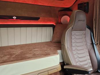 S660 V8 6x2/4 / FULL AIR / RETARDER / SHOW / 24.000 km !