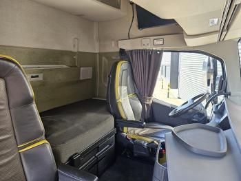 FH16.650 / RETARDER / FULL AIR / NL-TRUCK