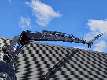 R490 / 8x2 / HMF 85 TM CRANE / WINCH / JIB