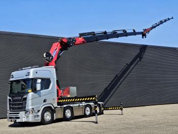R660 8x2*6 / HMF 95 t/m + JIB / LIER / KRAAN TREKKER