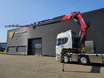 R660 8x2*6 / HMF 95 t/m + JIB / LIER / KRAAN TREKKER