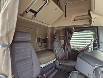 R520 / V8 / 4x2 / 2 TANKS / RETARDER