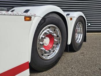 XF480 / 6x2/4 / LIFT STEERING AXLE