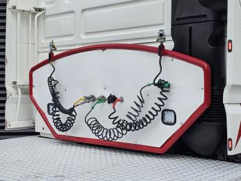 XF480 / 6x2/4 / LIFT STEERING AXLE