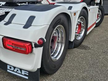 XF480 / 6x2/4 / LIFT STEERING AXLE