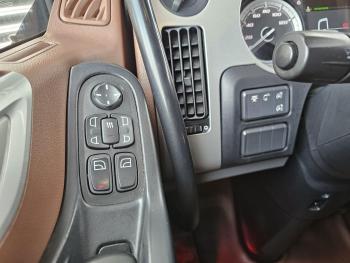 XF480 / 6x2/4 / LIFT STEERING AXLE