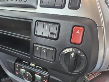 XF480 / 6x2/4 / LIFT STEERING AXLE