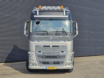 FH460 6x2/4 / NL-TRUCK / NIGHT-AIRCO / 617DKM