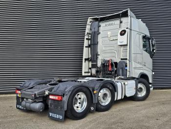 FH460 6x2/4 / NL-TRUCK / NIGHT-AIRCO / 617DKM