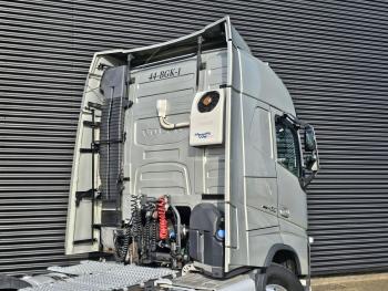 FH460 6x2/4 / NL-TRUCK / NIGHT-AIRCO / 617DKM