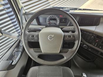 FH460 6x2/4 / NL-TRUCK / NIGHT-AIRCO / 617DKM