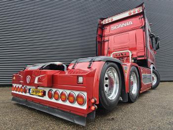 R580 V8 6x2 BOOGIE / SPECIAL INTERIOR