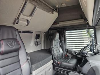 S590 V8 4x2 / RETARDER / FULL AIR / 54DKM