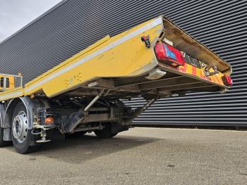 AD320S42 8x2 / RETARDER / WINCH / AUTO-TRANSPORTER