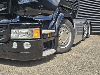 R450 6x2/4 / PUSHER / FULL-AIR