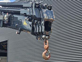 FH540 8X4 / HMF 28TM KRAN / CRANE / OPRIJ- MACHINETRANSPORT