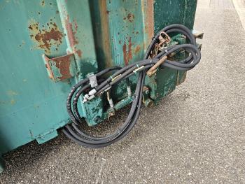 CONTAINER / MULTI-KLEPPEN