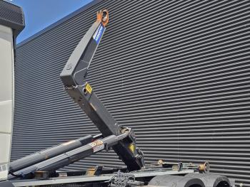 FMX 500 / 6X6 / AJK HOOKLIFT 20T / HUB REDUCTION