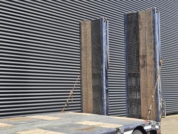 F-S43-1AAF / EXTENDABLE / HYDRAULIC RAMPS