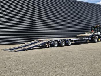 F-S43-1AAF / EXTENDABLE / HYDRAULIC RAMPS