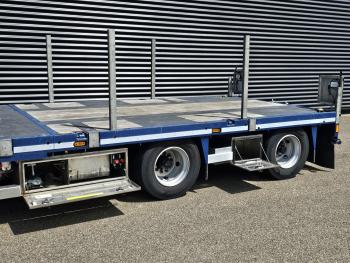 TV300LUE / 2 x UITSCHUIFBAAR / LIFTAS