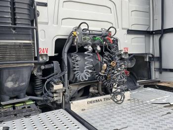 FH16.750 6X4 / RETARDER / FULL AIR