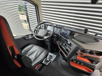 FH16.750 6X4 / RETARDER / FULL AIR