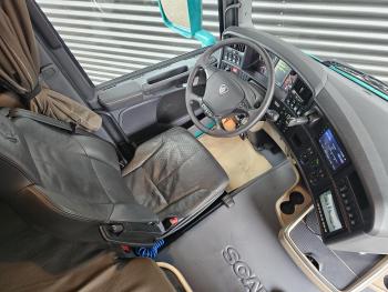 Scania R450 8x2 / HMF 60TM / CRANE / KRAN
