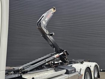 R580 V8 6x2 / HOOKLIFT / HAAKARM / ABROLKIPPER