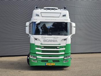 R450 6x2/4 / LIFT STEERING AXLE / RETARDER
