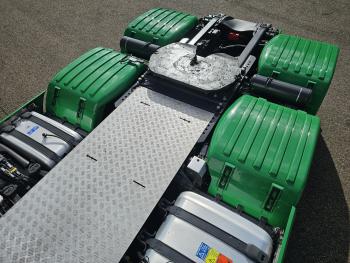 R450 6x2/4 / LIFT STEERING AXLE / RETARDER