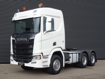 R580 V8 / 6X4 / HYDRAULIC / RETARDER