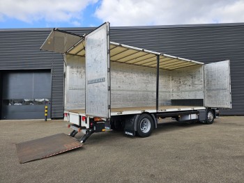 P230 CLOSED BOX WITH SIDE DOORS / LIFT / KOFFER - LBW