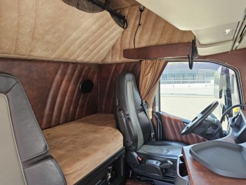 FH 500 6X2 PUSHER / SPECIAL INTERIOR