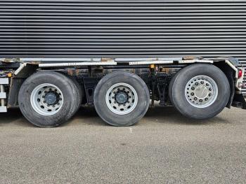 TGS 35.400 / 8x4-4 / CONTAINER SYSTEM / PALFINGER Z CRANE