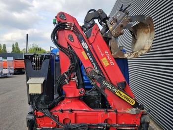 TGS 35.400 / 8x4-4 / CONTAINER SYSTEM / PALFINGER Z CRANE