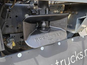 TGS 35.400 / 8x4-4 / CONTAINER SYSTEM / PALFINGER Z CRANE