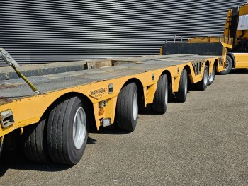 6 ABSD-85 / EXTENDABLE / RAMPS / STEERING AXLE / WHEEL WELL