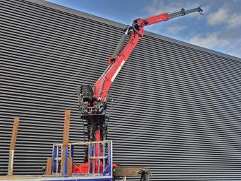 G440 / RETARDER / 8x4 / PALFINGER-EPSILON CRANE